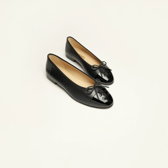 CHANEL Black Patent Leather Ballet Flats - NEW in box, Never worn - Picture 1 of 5